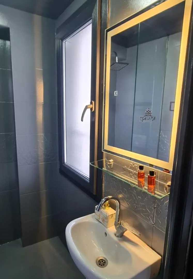 Royal Suite Hotel Istanbul 3*,
